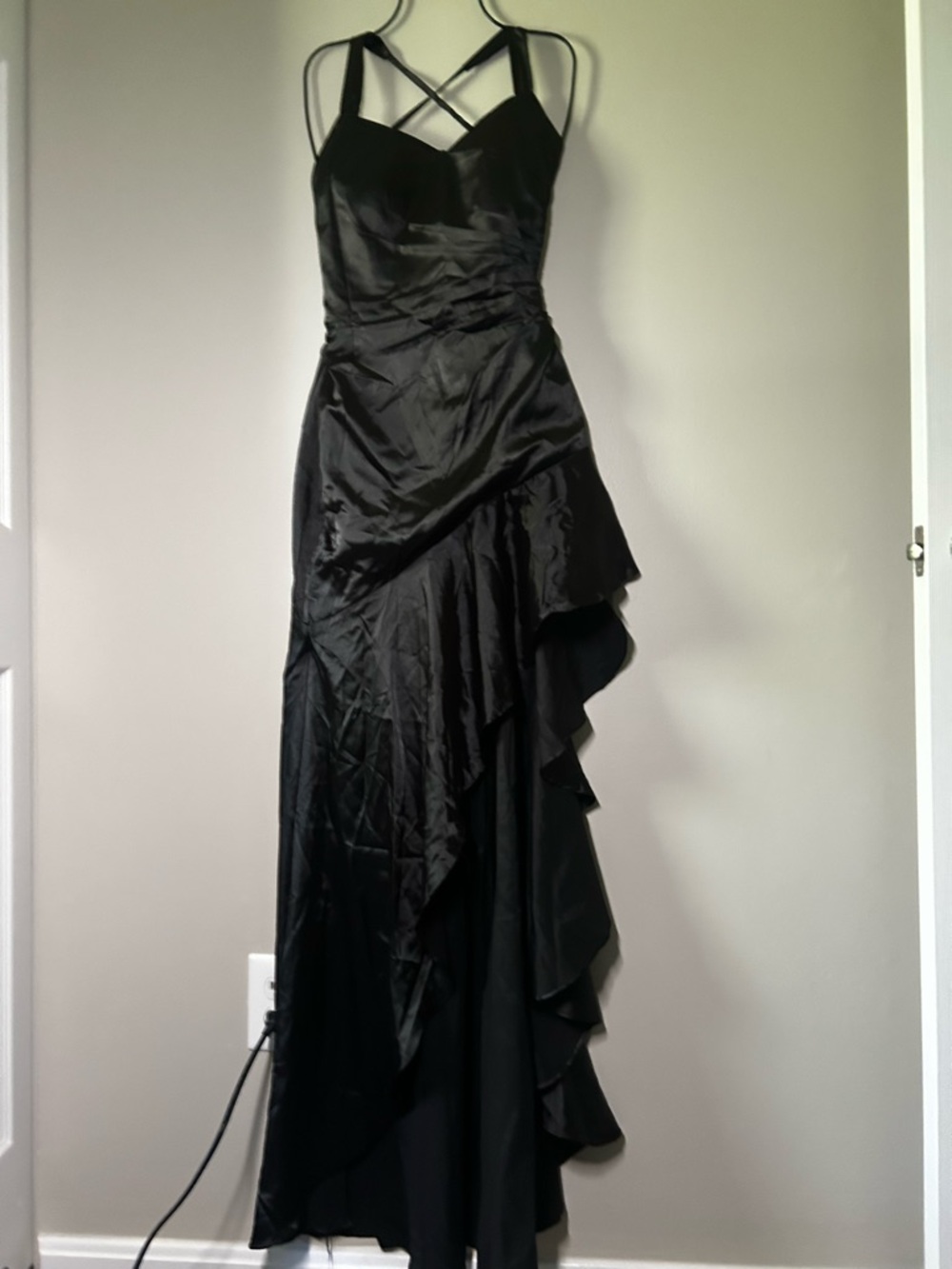 Elegant Black Satin Maxi Dress with Open Corset Back and Slit
